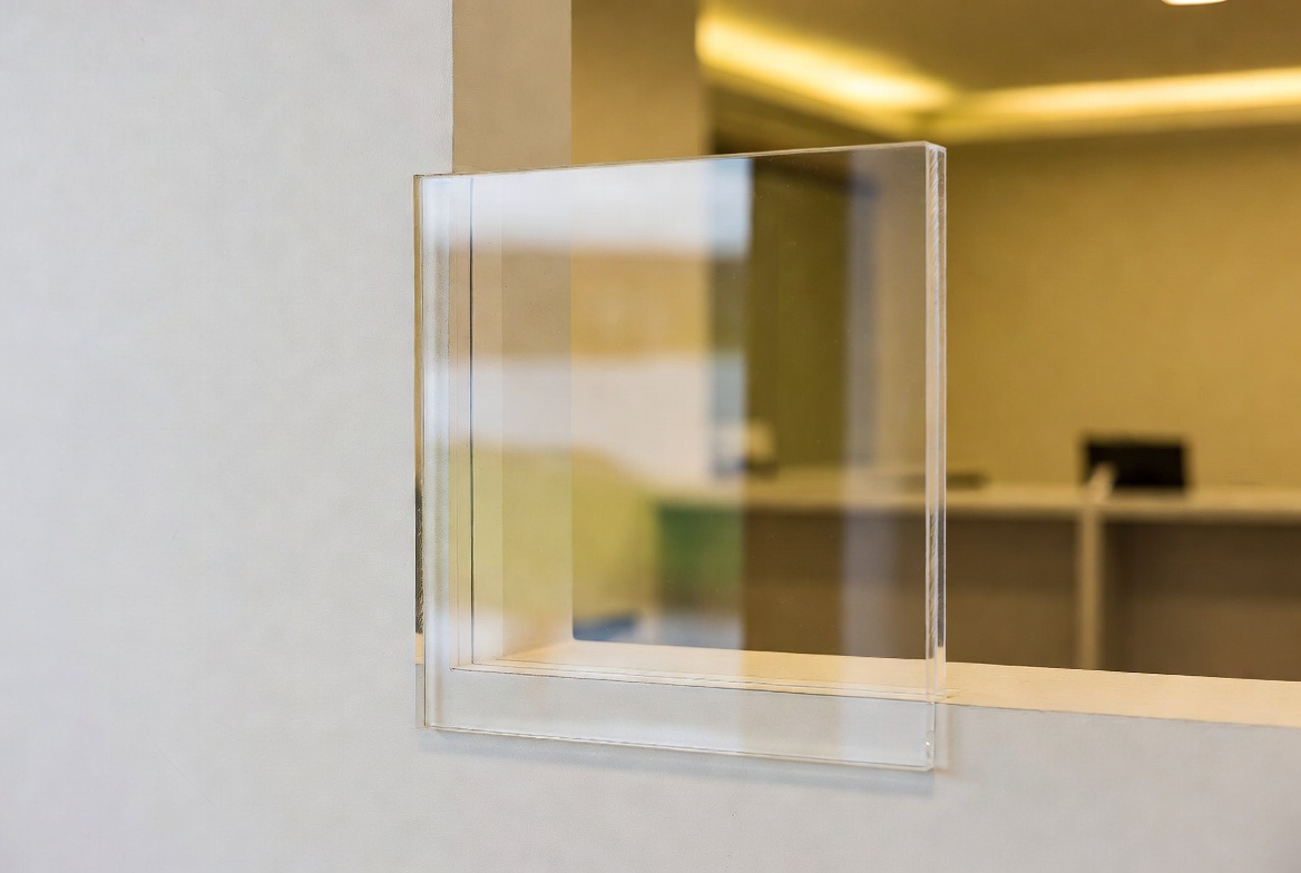 Bullet Resistant Acrylic Security Window