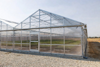 //ikrorwxhpjinlo5p.ldycdn.com/cloud/pmBpiKnllqSRqloqmjrmip/Smart-Greenhouse-With-Polycarbonate-Panels.jpg