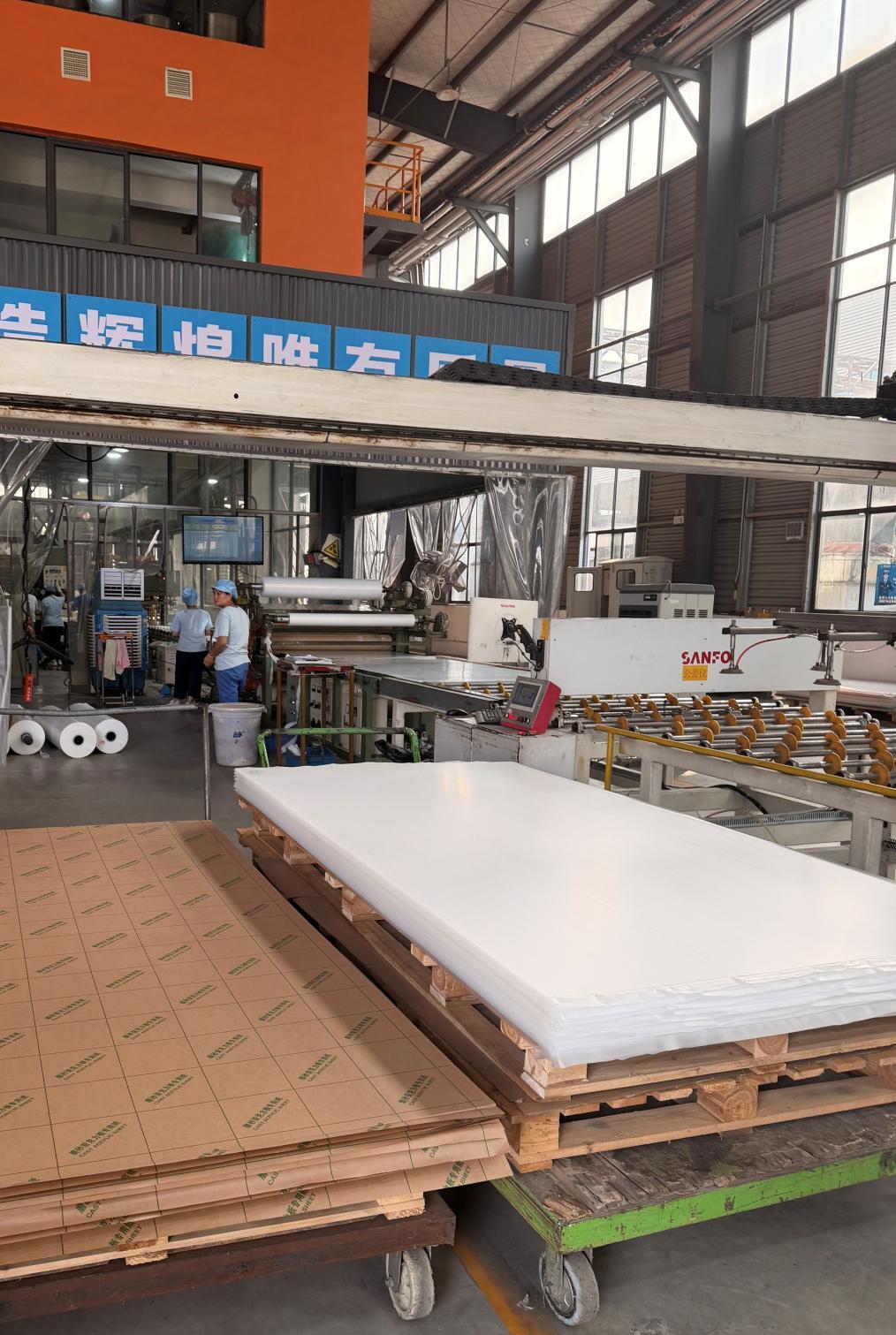 Cast acrylic sheets for US signage clients