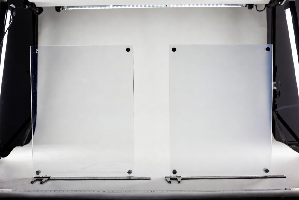 Side By Side Comparison Acrylic Polycarbonate Clarity